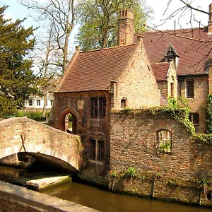 Nuit Blanche Guest house