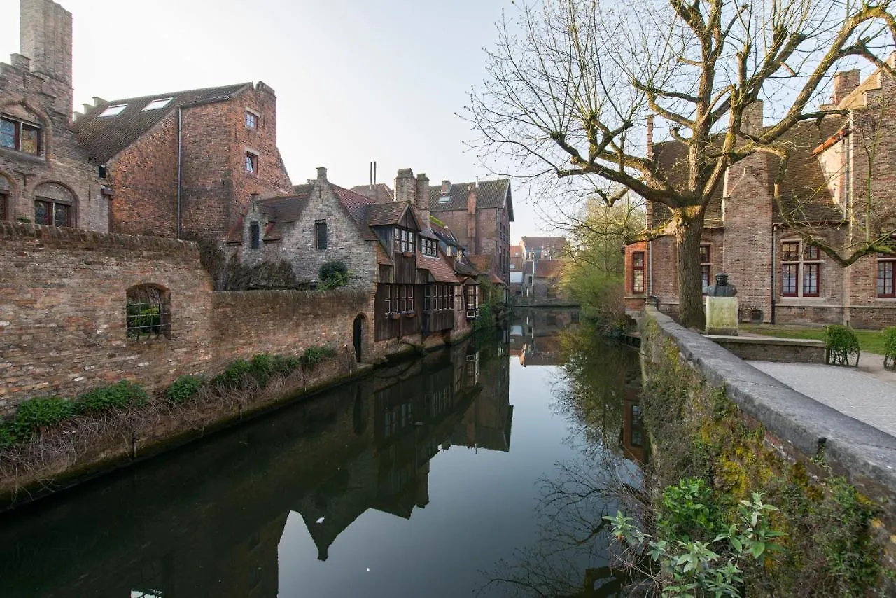 Aparthotel The Queen'S Twelve By Romy&Travis Brügge Belgien