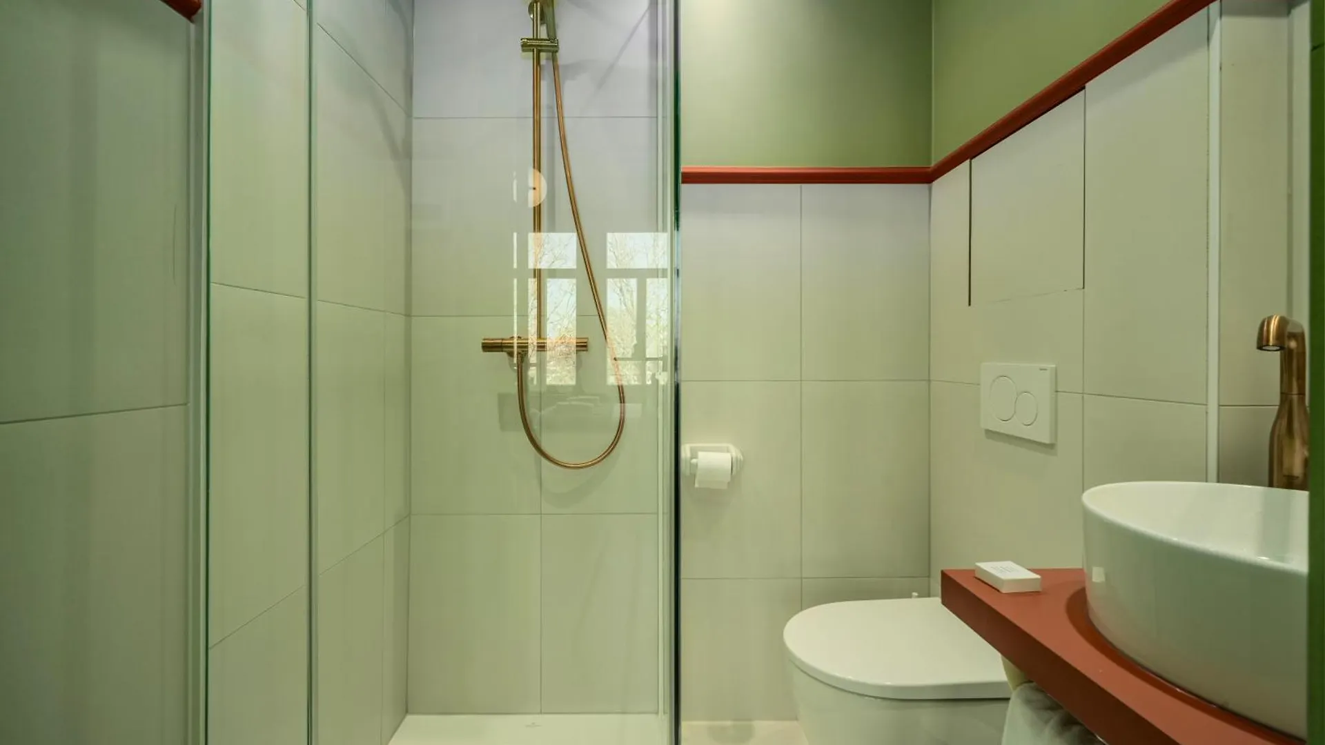 Aparthotel The Queen'S Twelve By Romy&Travis Brügge Belgien