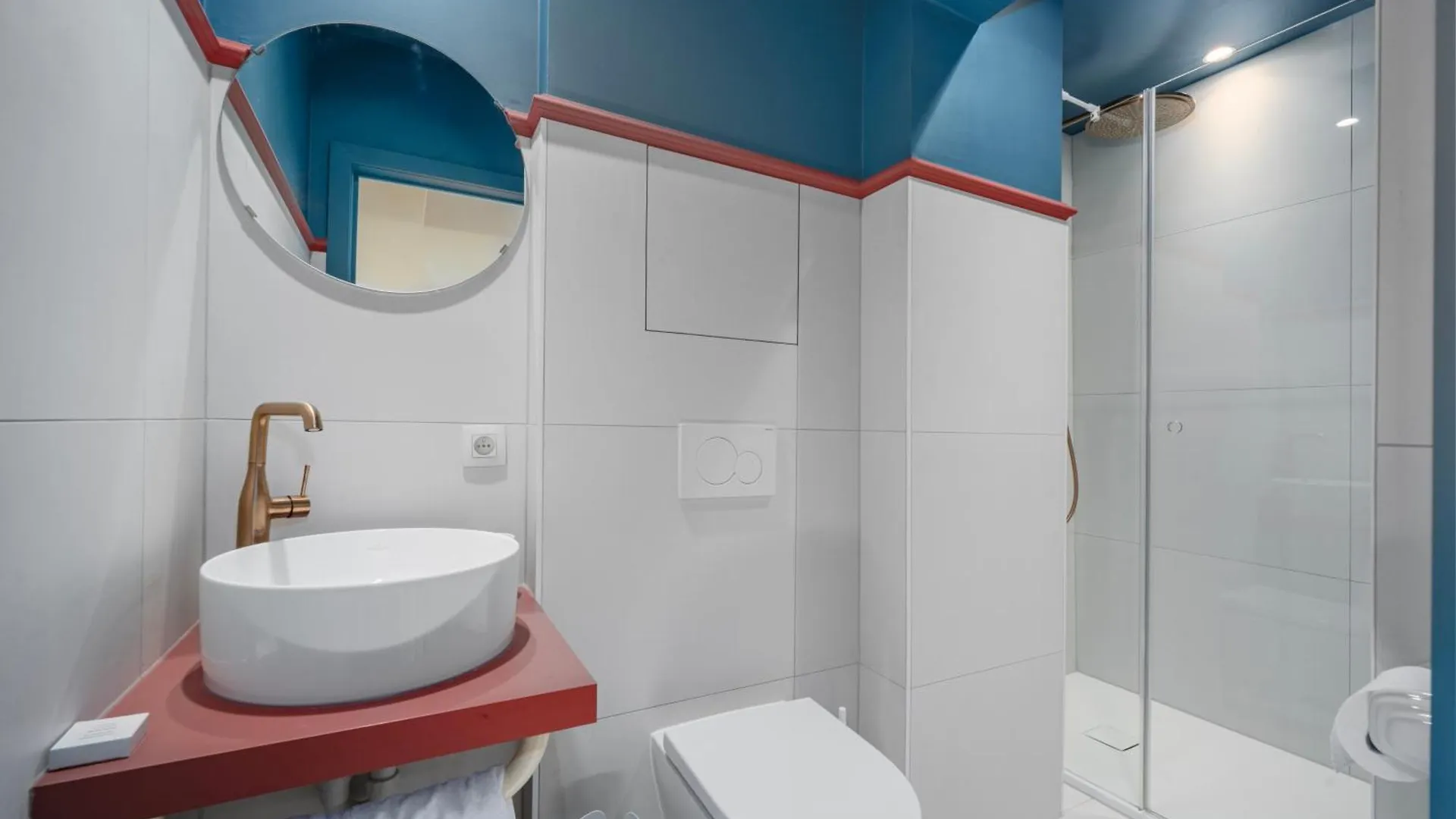 Aparthotel The Queen'S Twelve By Romy&Travis Bruges
