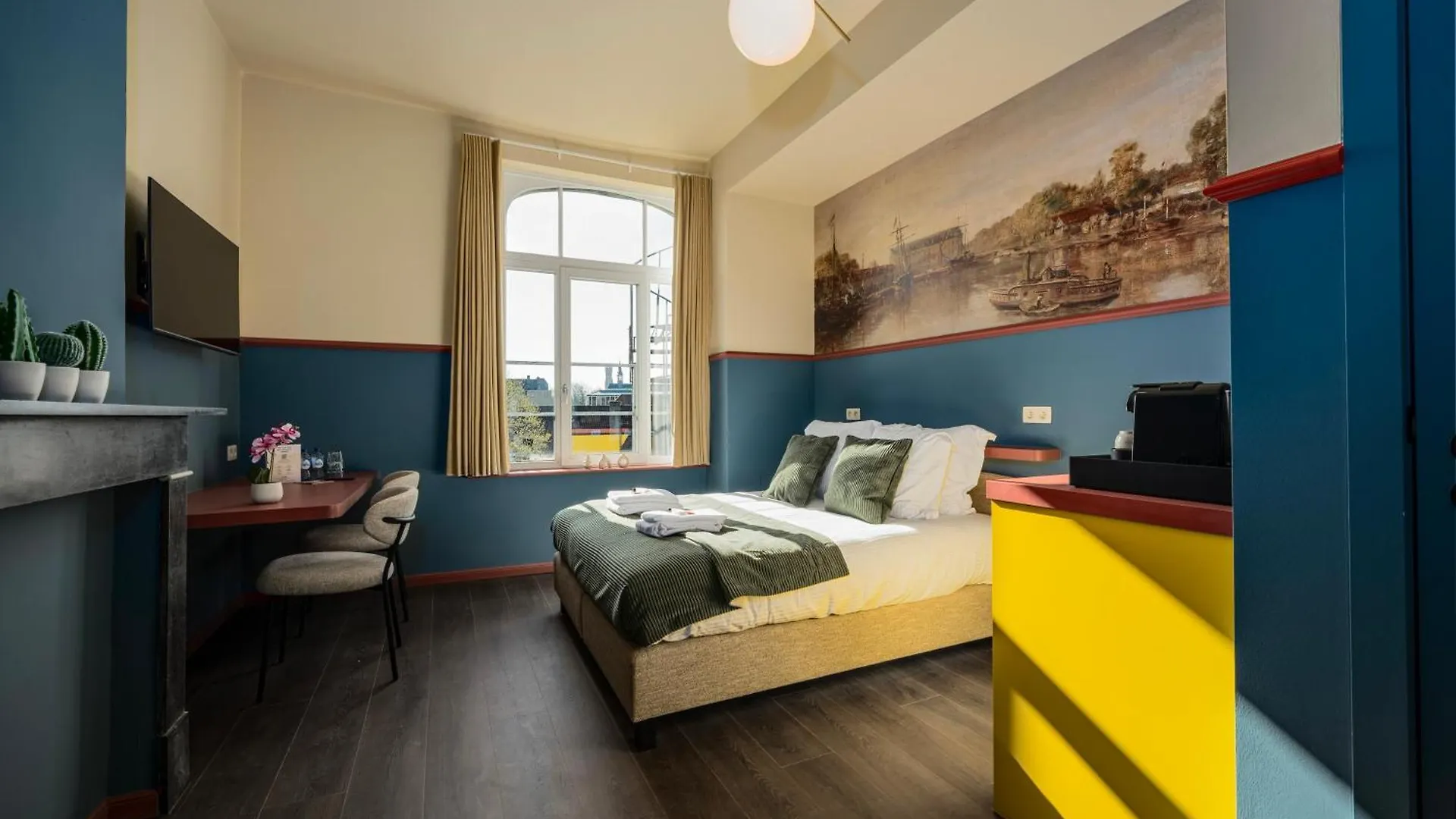 Aparthotel The Queen'S Twelve By Romy&Travis Bruges