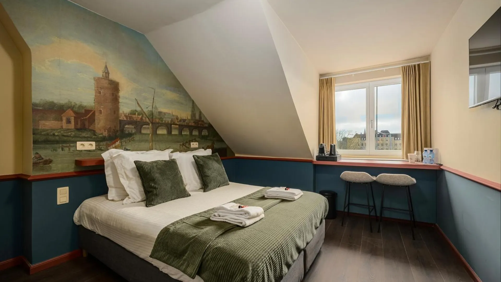 Aparthotel The Queen'S Twelve By Romy&Travis Brügge
