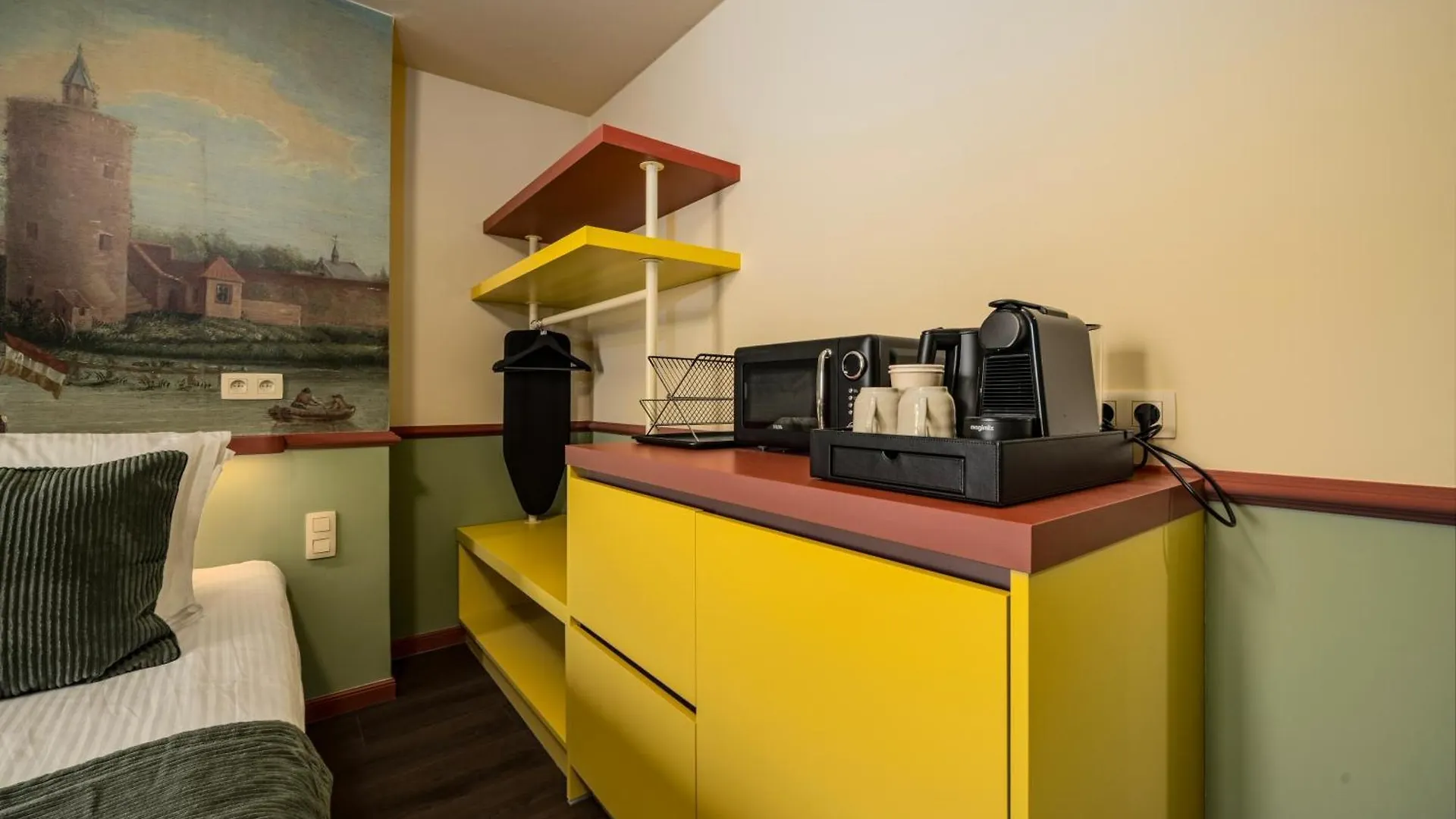 Aparthotel The Queen'S Twelve By Romy&Travis Brügge Belgien