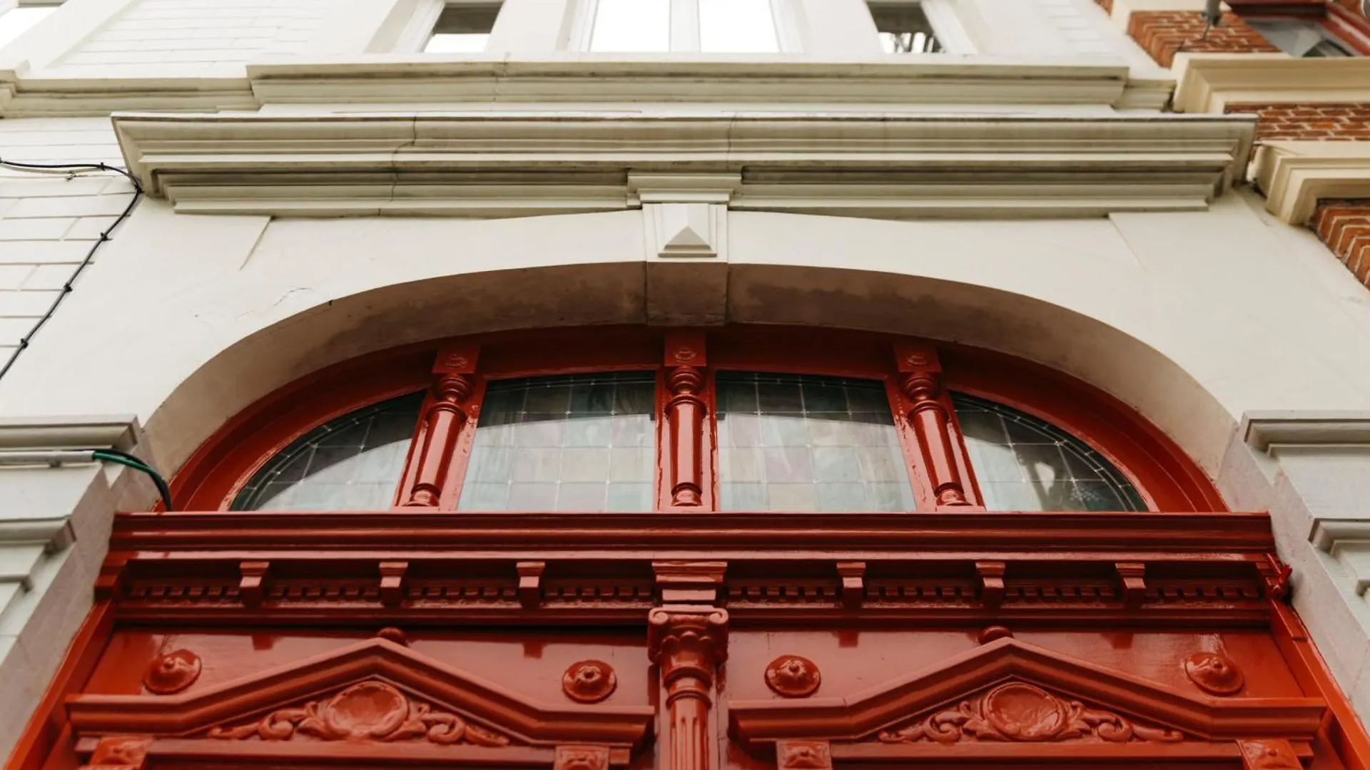 The Queen'S Twelve By Romy&Travis Brügge Aparthotel